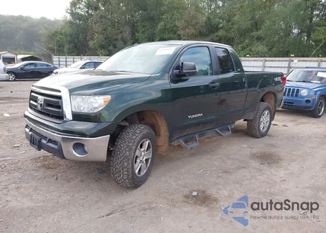 2013 Toyota Tundra Double Cab Sr5 z USA, uszkodzony, nr VIN 5TFUM5F15DX048271